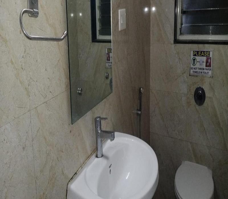 Hotel White House Pune Exterior photo