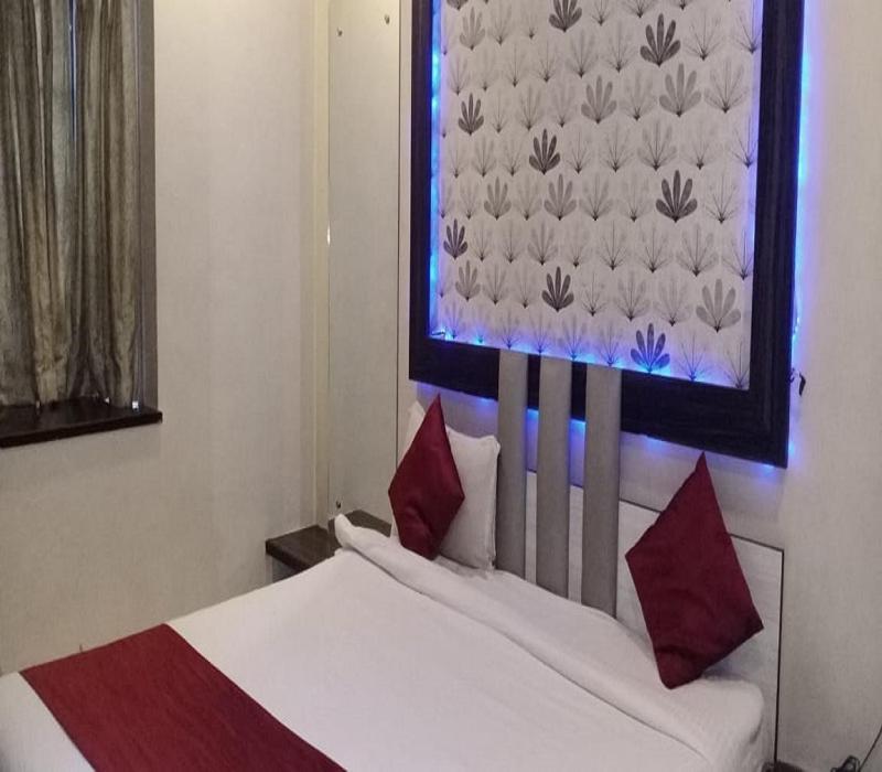 Hotel White House Pune Exterior photo