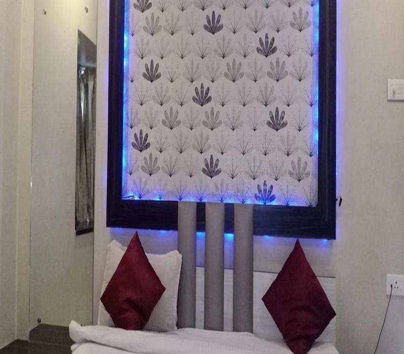 Hotel White House Pune Exterior photo